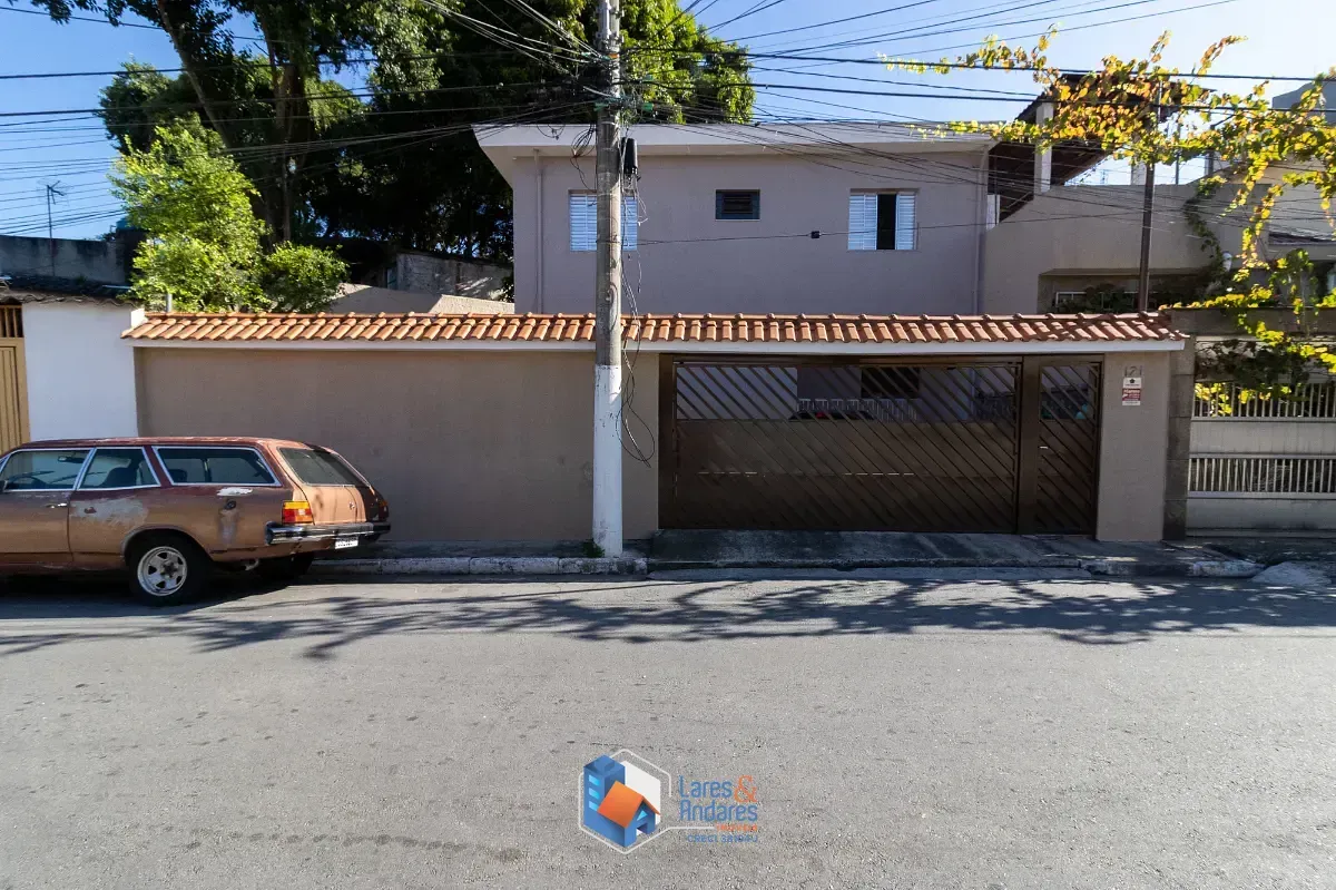 Foto do imóvel Sobrado para venda em Vila Carbone com 3 quartos, 189m² em Rua João Roberto Thut