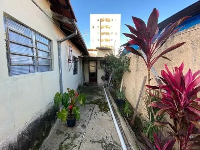 Imagem Casa à venda 4 Quartos, 1 Suite, 3 Vagas, 300M², Monção, Taubaté - SP