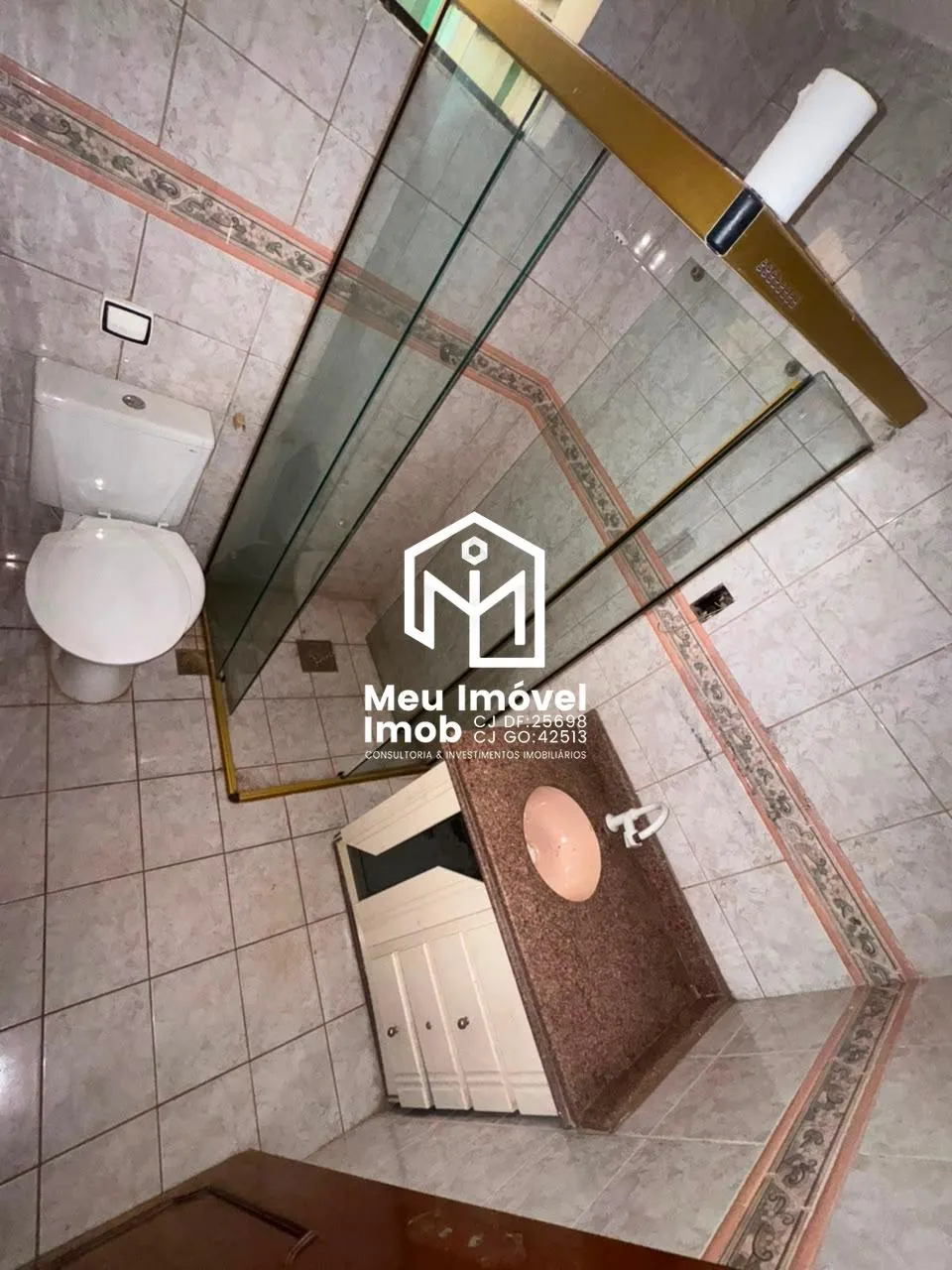 Imagem Casa 4 Quartos 2 Suítes 4 Vagas 340m² Taguatinga Norte/DF