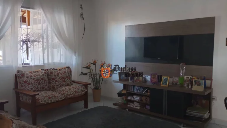 Imagem Casa com 2 dormitórios à venda, 64 m² por R$ 390.000 - Vila Caiçara - Praia Grande/SP