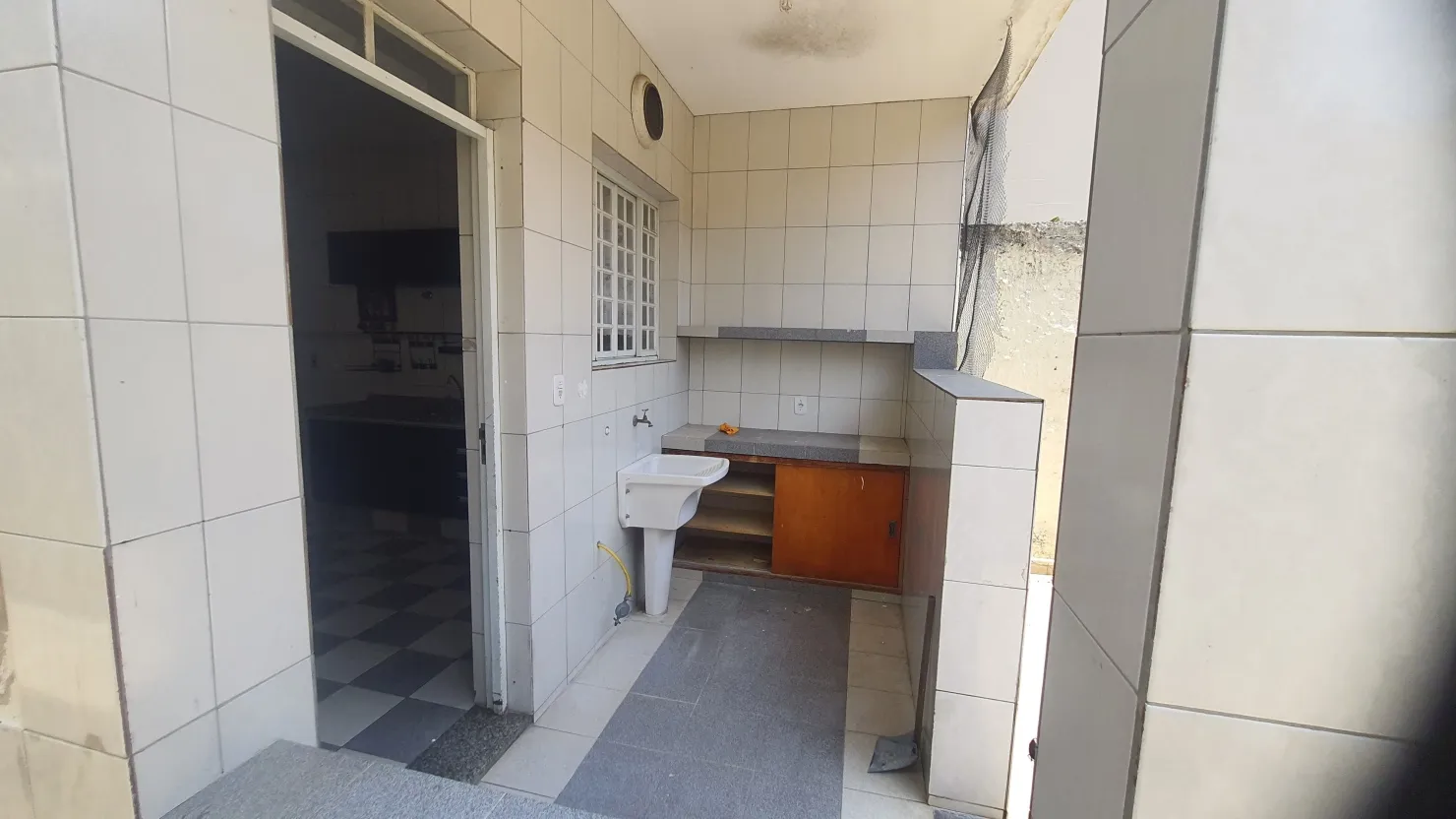 Imagem Sobrado para venda, Loteamento Santana próximo da Vila Militar, Pindamonhangaba, SP