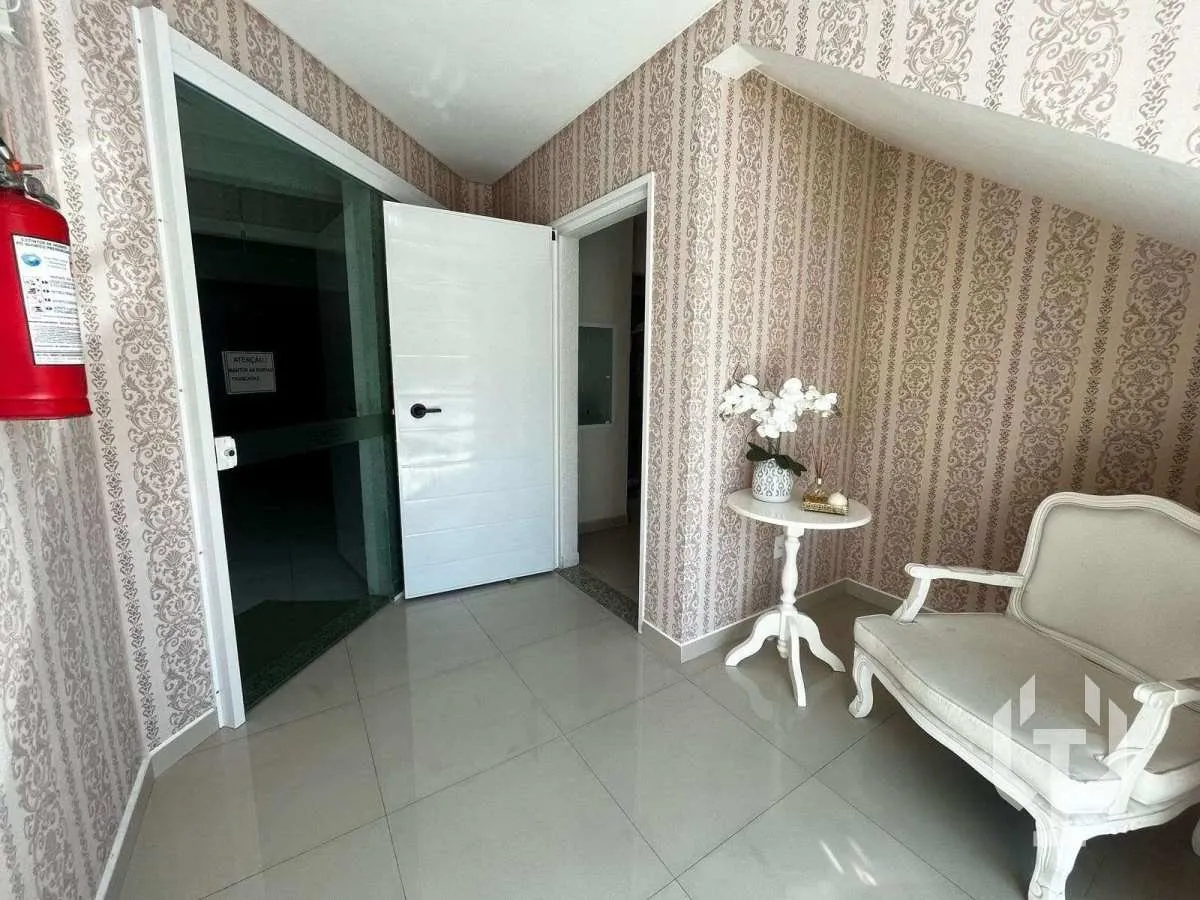 Imagem Apartamento à venda, no Veneza, em Itapema, Meia Praia, com 2 quartos, 80m2