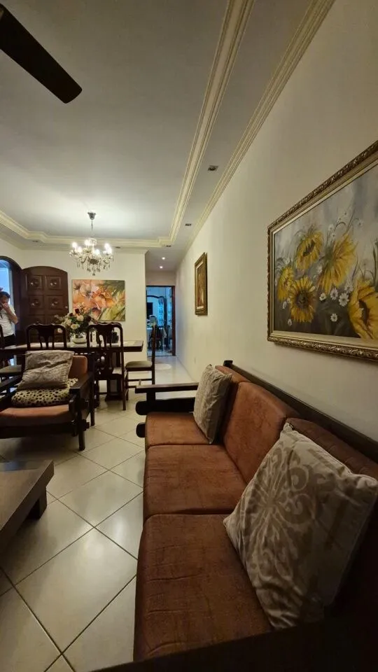Imagem CASA PARA VENDA COM 130 METROS 3 QUARTOS NA REGIAO DO CAMPO LIMPO