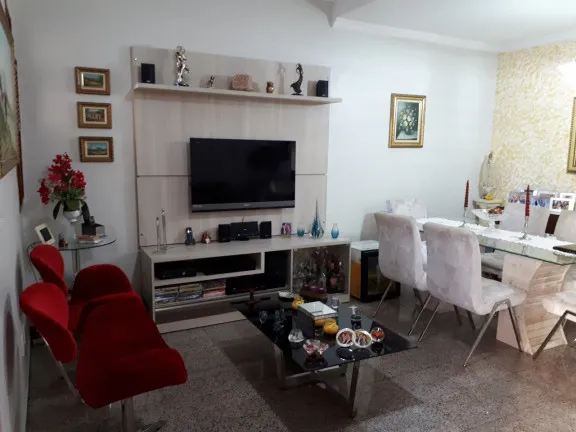 Casa com 4 Quartos à Venda, 123 m² em Vila União - Fortaleza