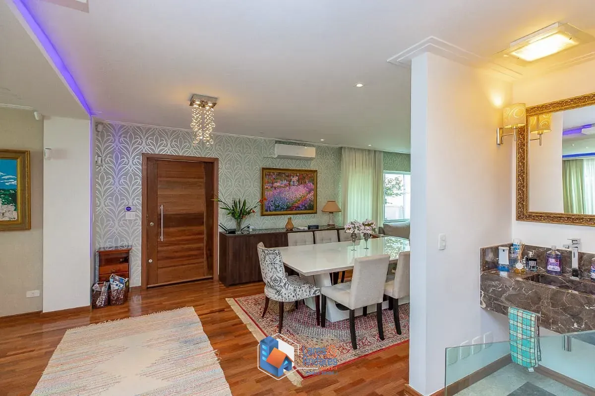 Imagem Casa para venda em Planalto Paulista com 3 quartos, sendo 1 suíte, 320m²