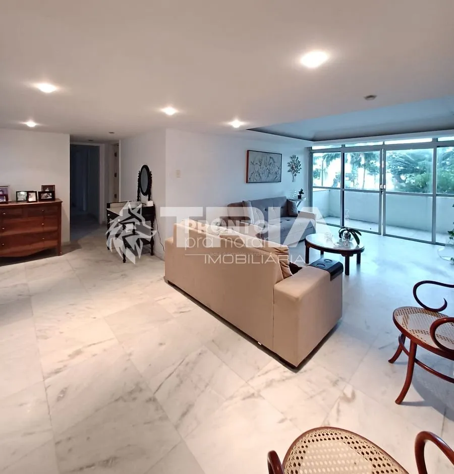 Imagem Apartamento de 4 quartos, 203m² no bairro Boa Viagem, em Recife