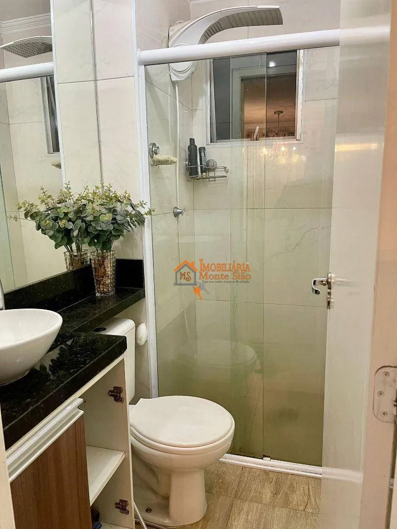 Imagem Apartamento com 2 dormitórios à venda, 41 m² por R$ 260.000,00 - Água Chata - Guarulhos/SP