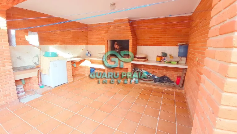 Imagem Casa com piscina em rua fechada