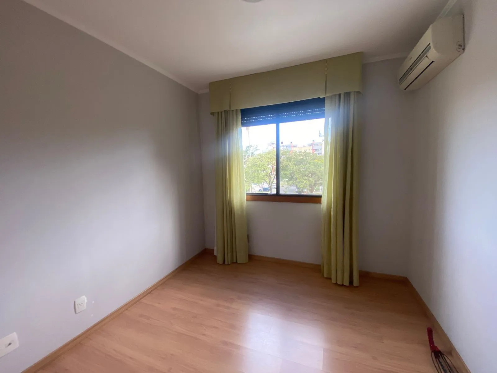 Imagem Apartamento 105 m2 3 dormitorios sendo 1 suite vaga dupla menino deus