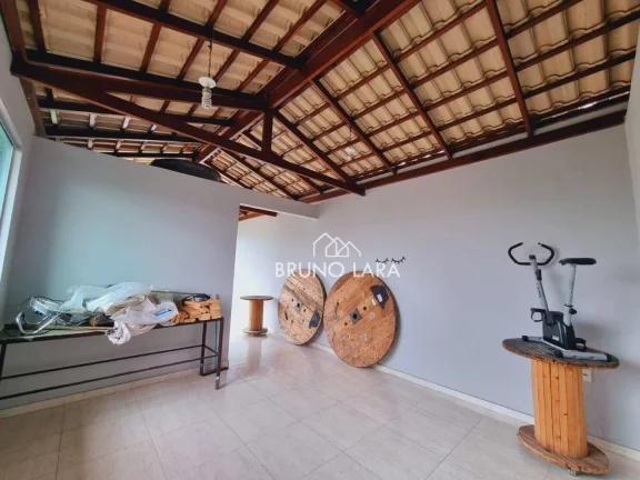 Imagem Casa á venda em Betim, bairro Vila Cristina.