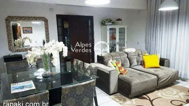 Imagem Casa à venda por R$ 1.200.000 - Centro - Tramandaí/RS