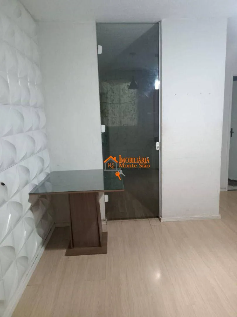 Imagem Apartamento térreo com 2 dormitórios à venda, 47 m² por R$ 190.000 - Vila Alzira - Guarulhos/SP