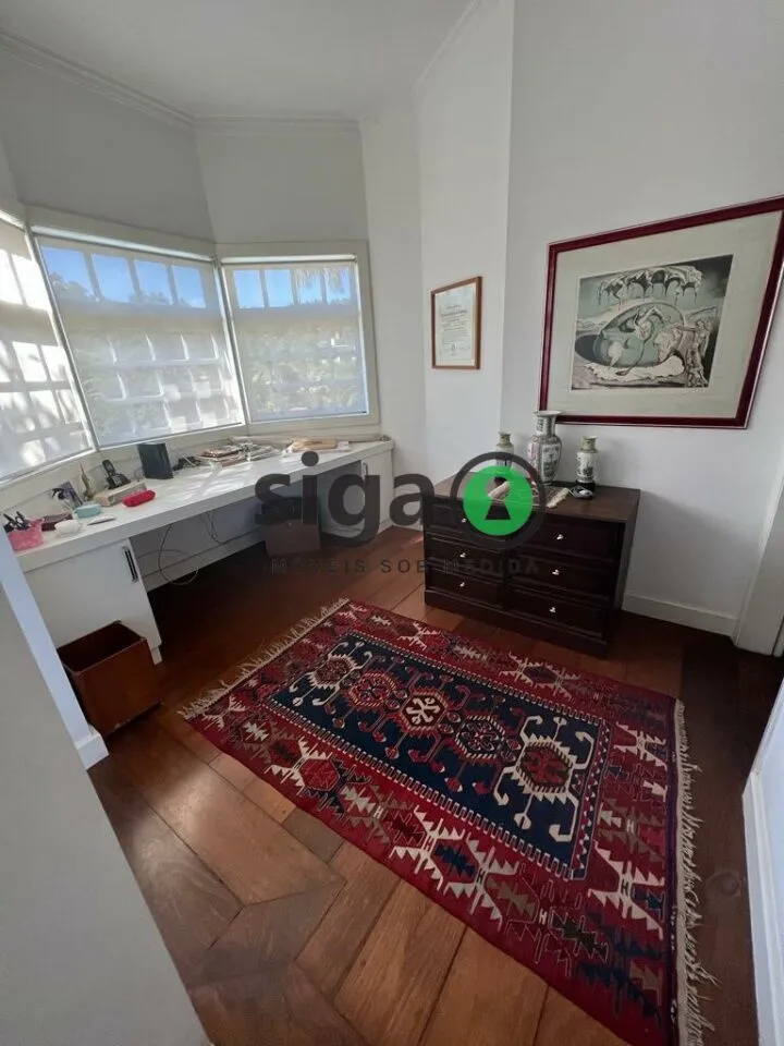 Imagem Casa a venda em condomínio fechado no Morumbi, de 420m, 3 quartos e 3 vagas.