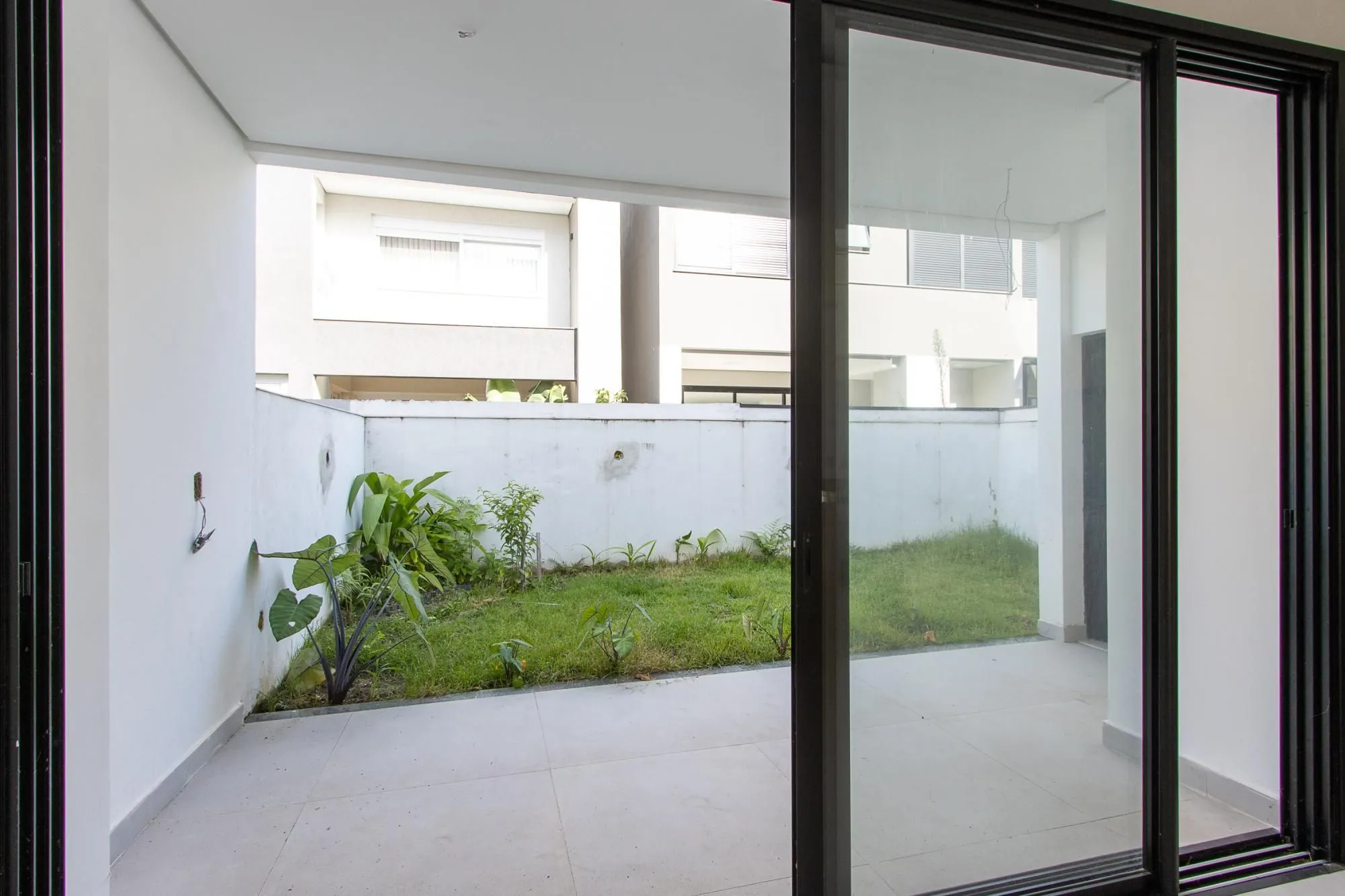Imagem Casa de condomínio, 3 dormitórios, 3 suítes.