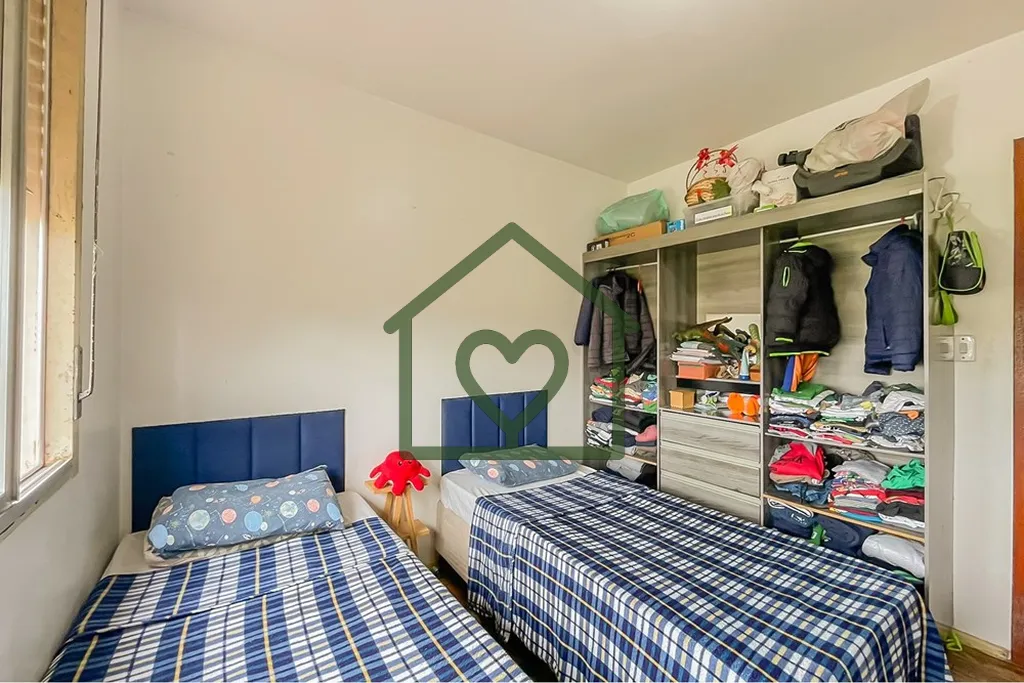 Imagem Apartamento Amplo com 2 Dormitórios: Conforto e Segurança no Coração do Cristal 
 Se você busca...