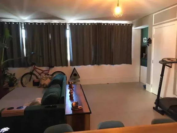 Imagem Apartamento mobiliado de 2 dormitórios sendo 1 suíte e 1 vaga no bairro Santa Regina em Camboriú