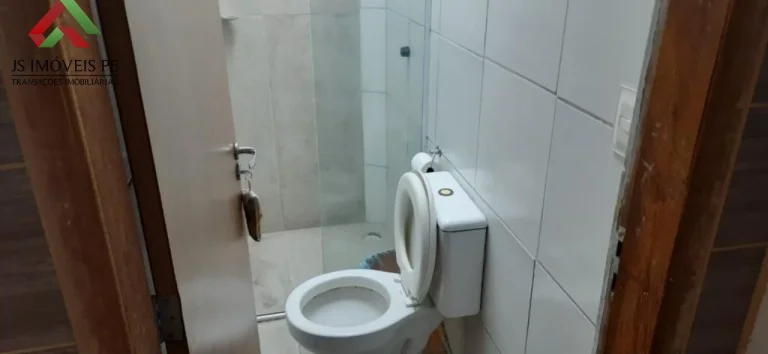 Imagem Galpão à venda em Jaboatão dos Guararapes-PE, bairro Candeias: 4 salas, 2 banheiros, 25 vagas de garagem, 342m² de área