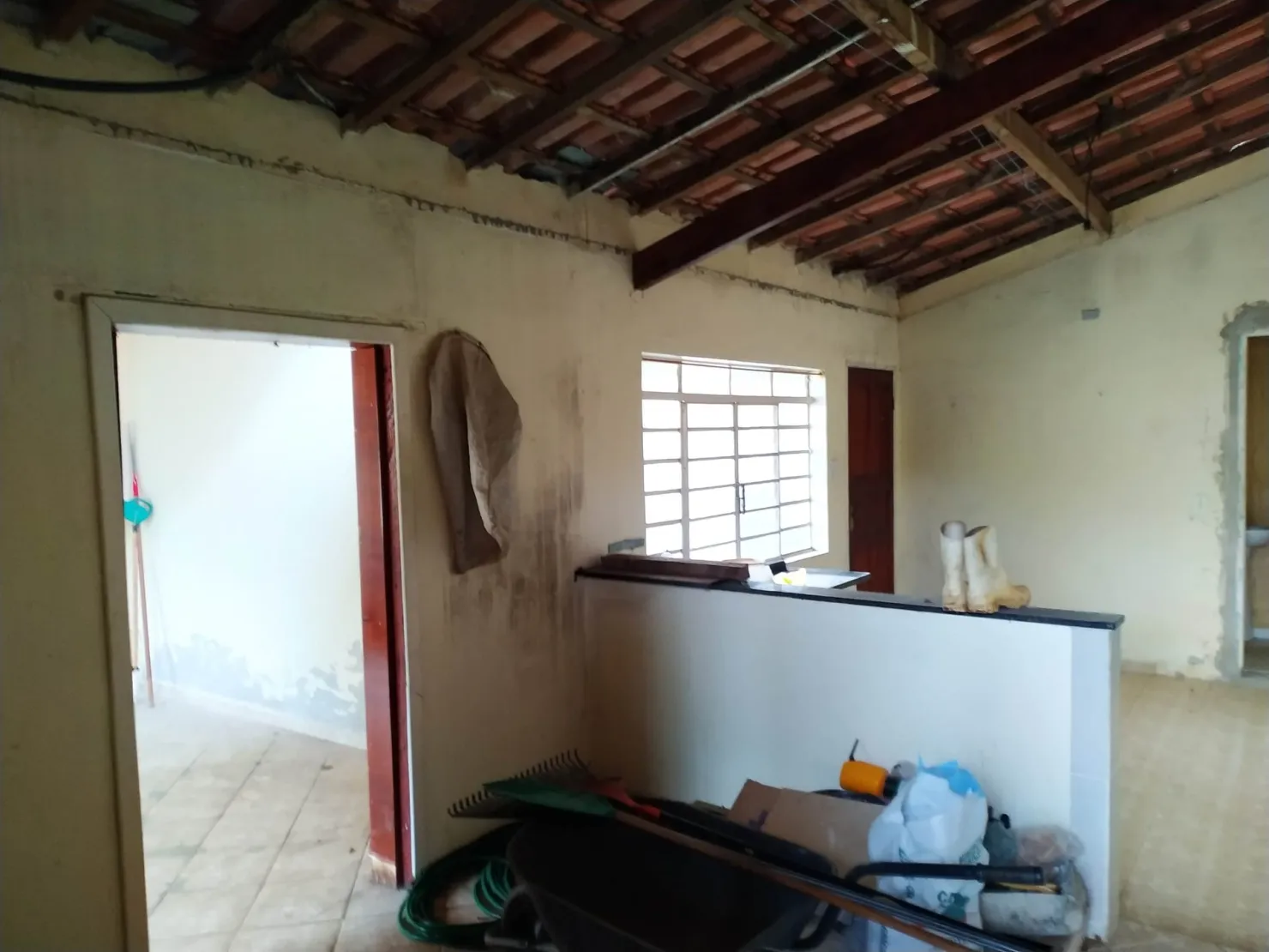 Foto do imóvel Chácara à venda 2 Quartos, 1 Suite, 5 Vagas, 2036M², Parque Lago Azul, Pindamonhangaba - SP