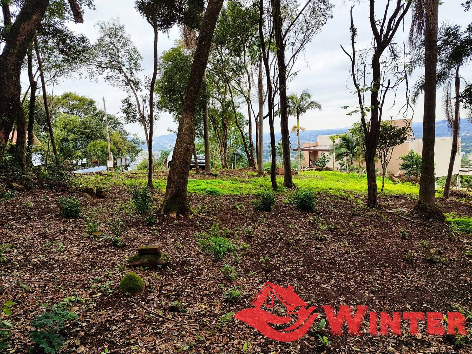 Imagem Amplo terreno de 3.640,32m² com linda vista próximo ao Welt Platz.