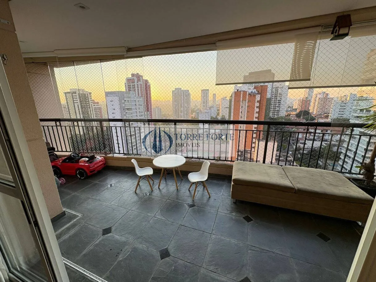 Imagem Excelente apartamento com 112 m², 3 dormitórios, sendo 1 suíte, 3 vagas
