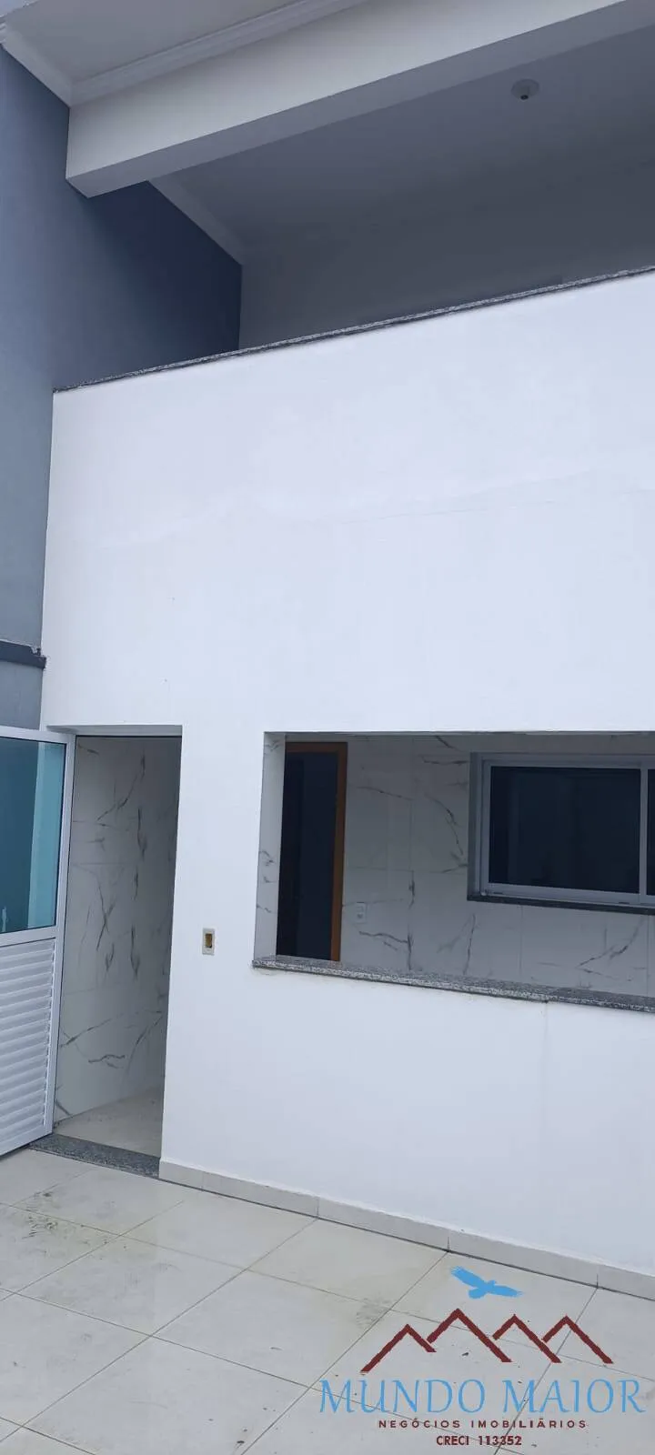 Imagem Sobrado Novo, 3 Suítes, 4 Vagas e Quintal Incrível no Parque São Vicente!