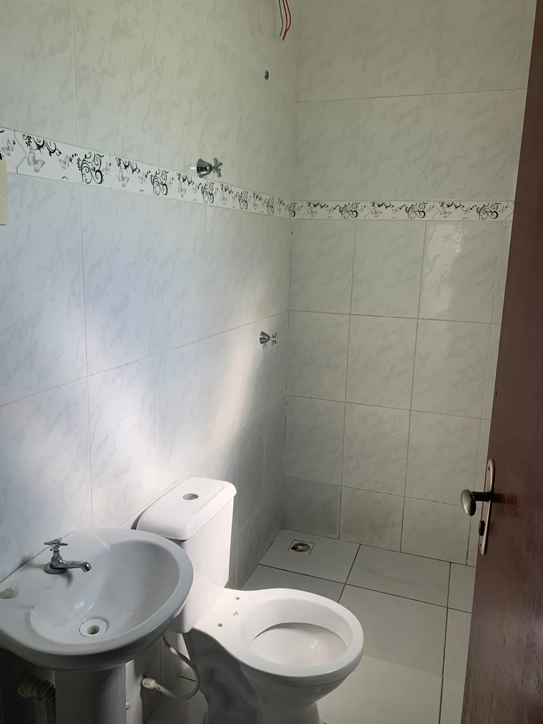 Imagem Casa à venda 2 Quartos, 1 Suite, 2 Vagas, 125M², Residencial e Comercial Cidade Jardim, Pindamonhangaba - SP