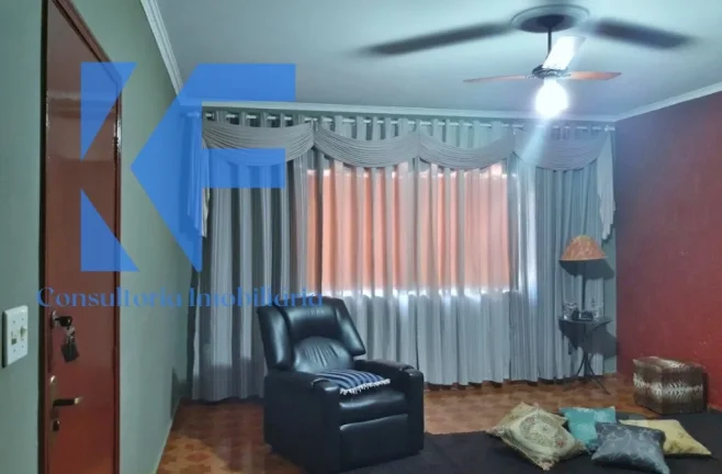 Imagem Seja bem-vindo ao seu novo lar! Apresentamos um imóvel encantador que vai conquistar você e sua família. Com uma sala ampla e aconchegante, você ter