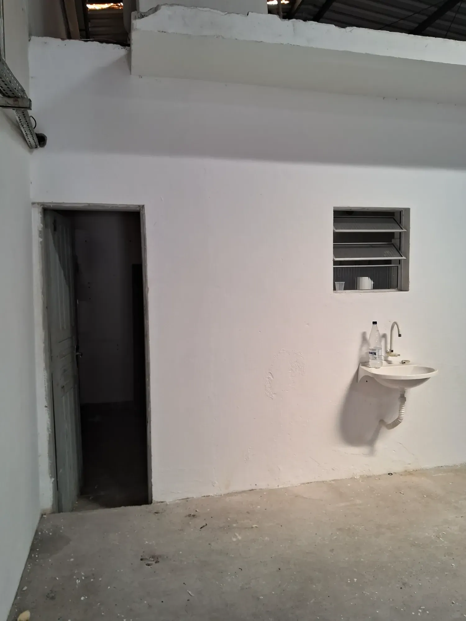Imagem Galpão para Alugar, 138 m² em Vila Anastácio - São Paulo