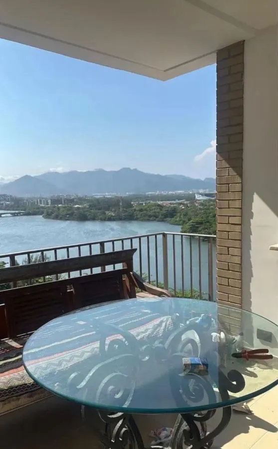 Imagem Apartamento com 2 Quartos e 2 Suítes na Avenida Lúcio Costa, Barra da Tijuca - Ap0857