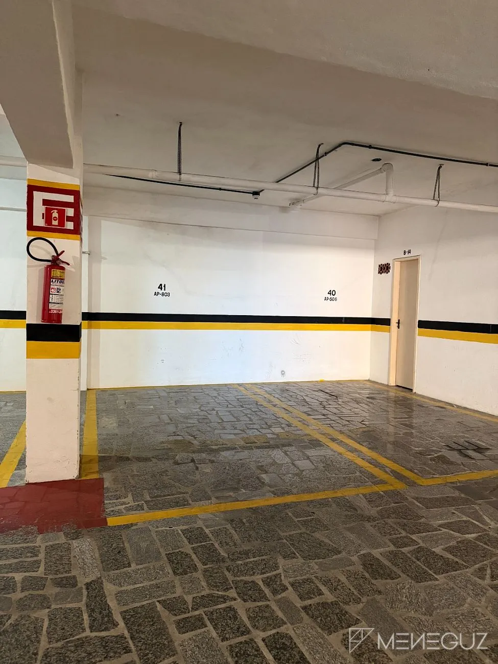 Imagem Apartamento de 2 quartos (1 suíte) a venda; Totalmente mobiliado.