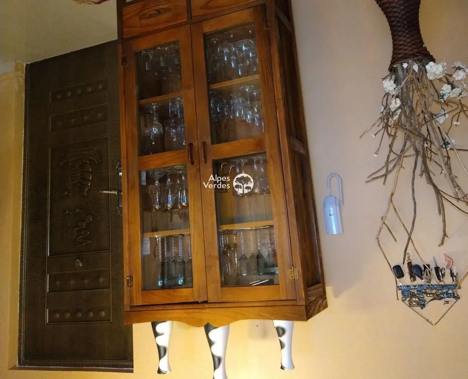 Imagem Vende-se apartamento em frente a Catedral de Pedra com 3 dormitorios mobiliado