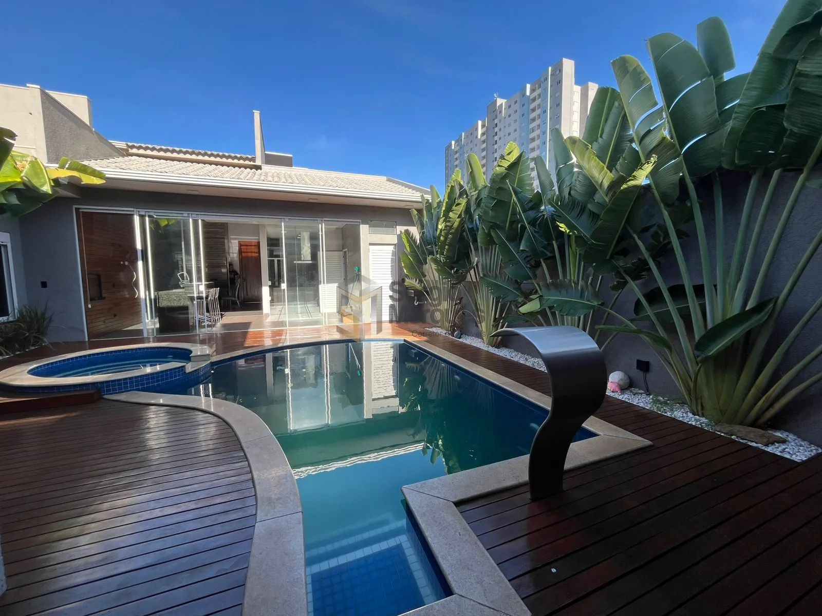 Imagem Casa à venda - 360m² - Mont Blanc Residence - Umuarama-PR