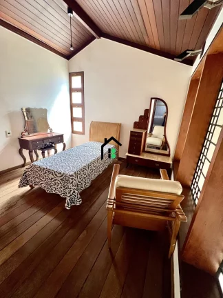 Casa duplex espaçosa e elegante na região central da cidade, residencial ou come