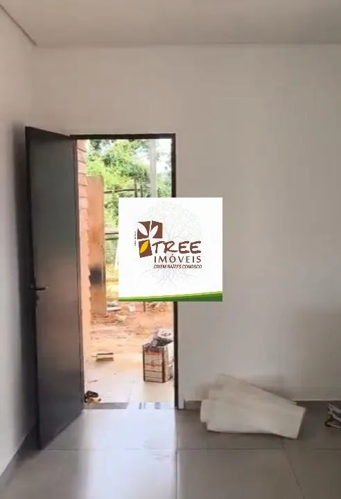 Imagem LOCAÇÃO DE CASA TÉRREA NO OURO FINO, EM SANTA ISABEL/SP, 122m² com 03 quartos, suíte, sala de estar, cozinha, quintal gramado e 04 vagas. CONSULTE-NOS
