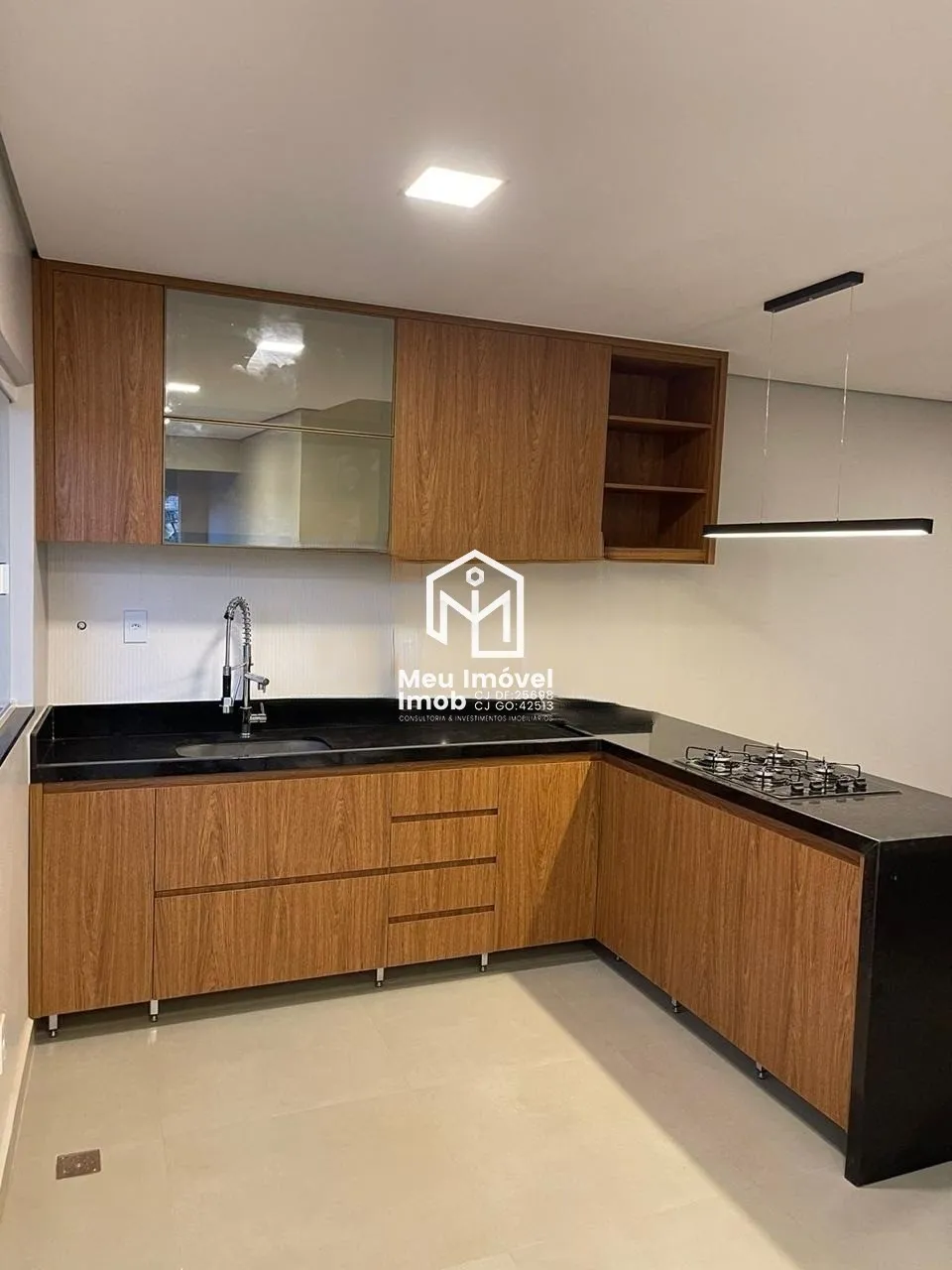 Imagem Casa Condomínio 4 quartos 3 suítes 4 Vagas 300M² Arniqueiras