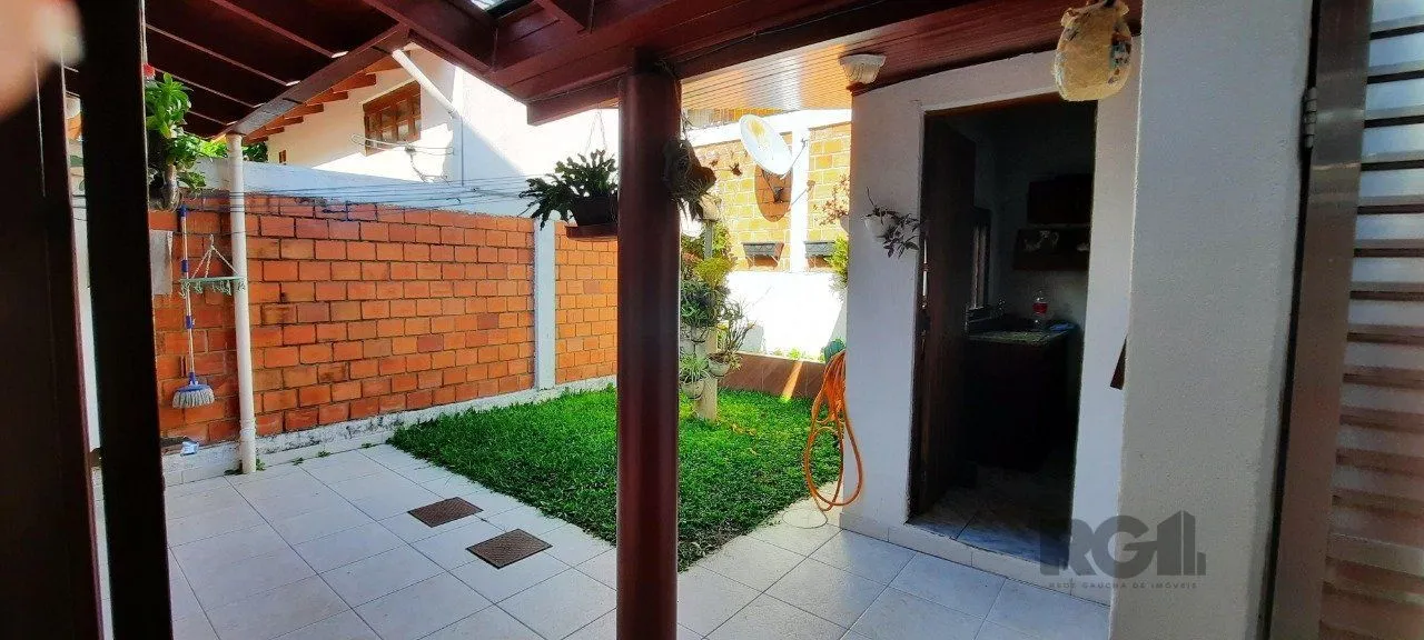 Imagem Casa Condominio para Venda - 129.58m², 3 dormitórios, sendo 1 suites, 3 vagas - Cavalhada