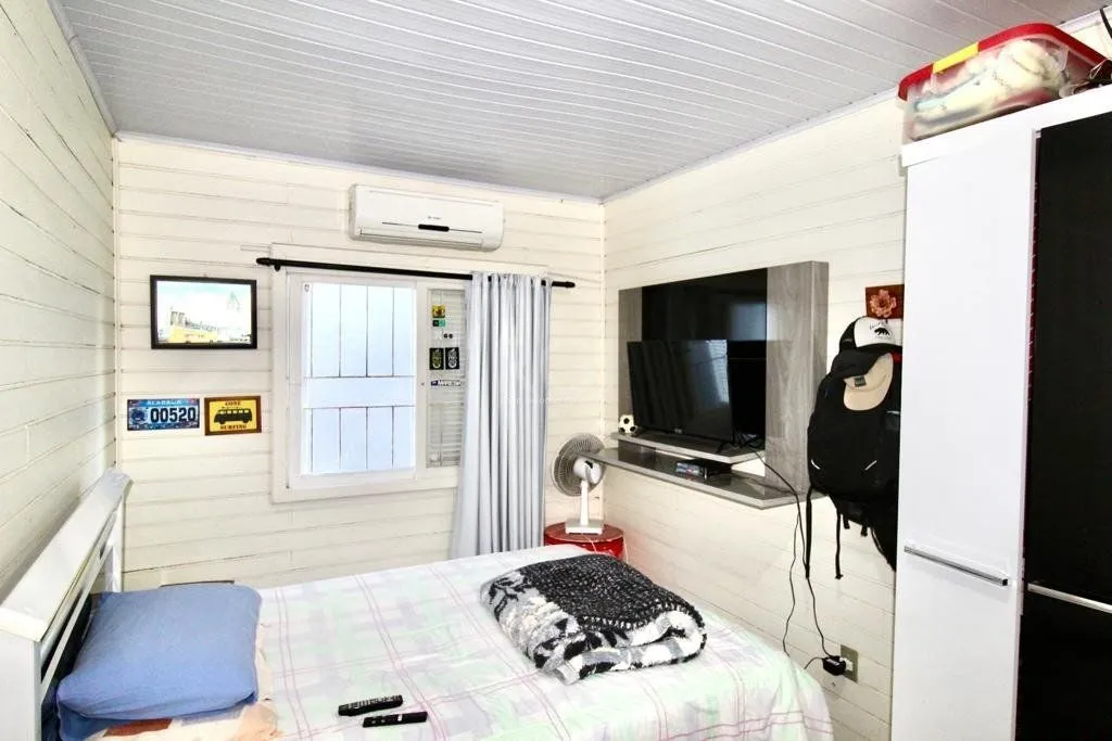 Imagem Casa para Venda - 90m², 5 dormitórios, sendo 1 suites, 5 vagas - Teresópolis