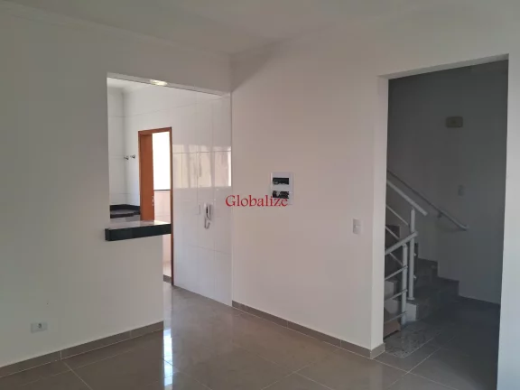 Imagem Belo sobrado em Vilagio no bairro do Marapé com 2 suítes, garagem privativa a venda por R$ 695.000,00