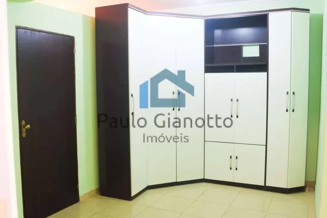 Imagem Imóvel à venda com 03 casas independentes em Cotia