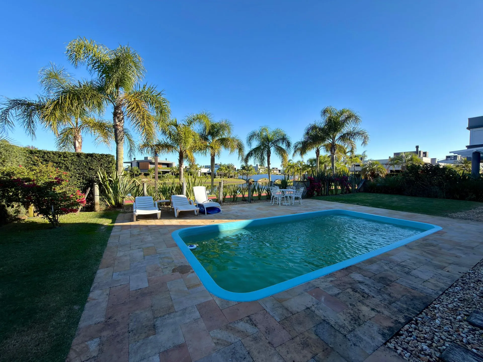 Imagem Casa à venda em Xangri-lá, Centro, com 4 quartos, 291m2