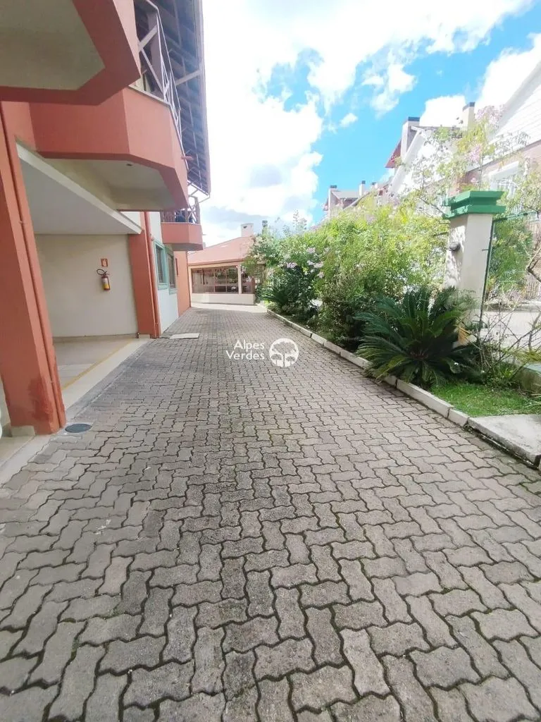 Imagem Vende-se apto mobiliado no centro de Canela- 2 Quartos- R$520.000,00