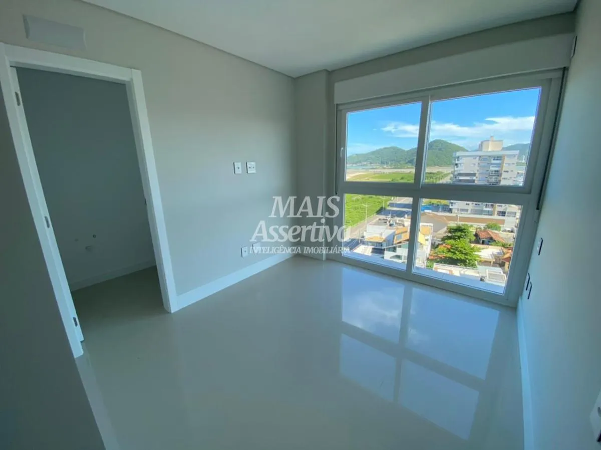 Imagem Apartamento para Venda em Navegantes / SC no bairro São Pedro