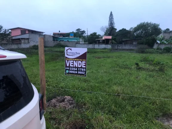 Imagem Terreno de 1.016 m² à Venda em Arroio Rosa, Imbituba-SC, Frente para Refisa