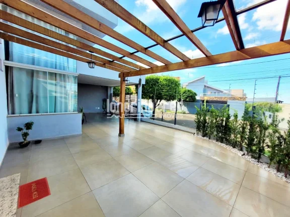 Imagem Excelente Casa no Jardim Coliseu com 3 Dormitórios (1 Suíte), 3 Vagas, 140m² de Construção em Terreno de 203m² – Aceita Financiamento! Aproveite!
