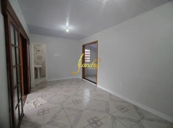 Imagem Casa Capão Novo 03 qdas mar 2 dormitórios garagem fechada