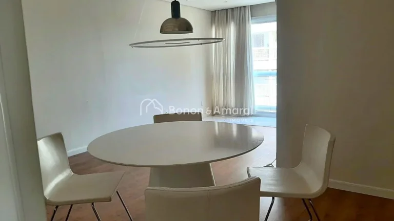 Imagem Este apartamento, no Condomínio Villeneuve I, conta com 3 dormitórios com armários planejados, of...