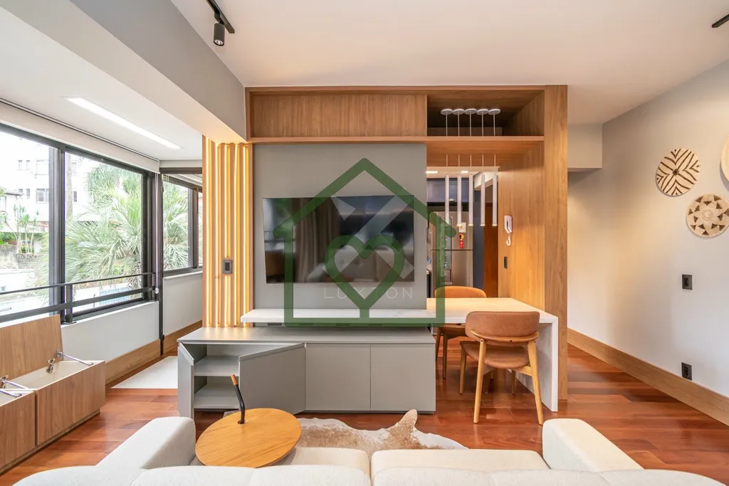 Apartamento mobiliado e decorado para alugar no bairro Mont Serrat, próximo ao Parcão. Com 45m2, c...