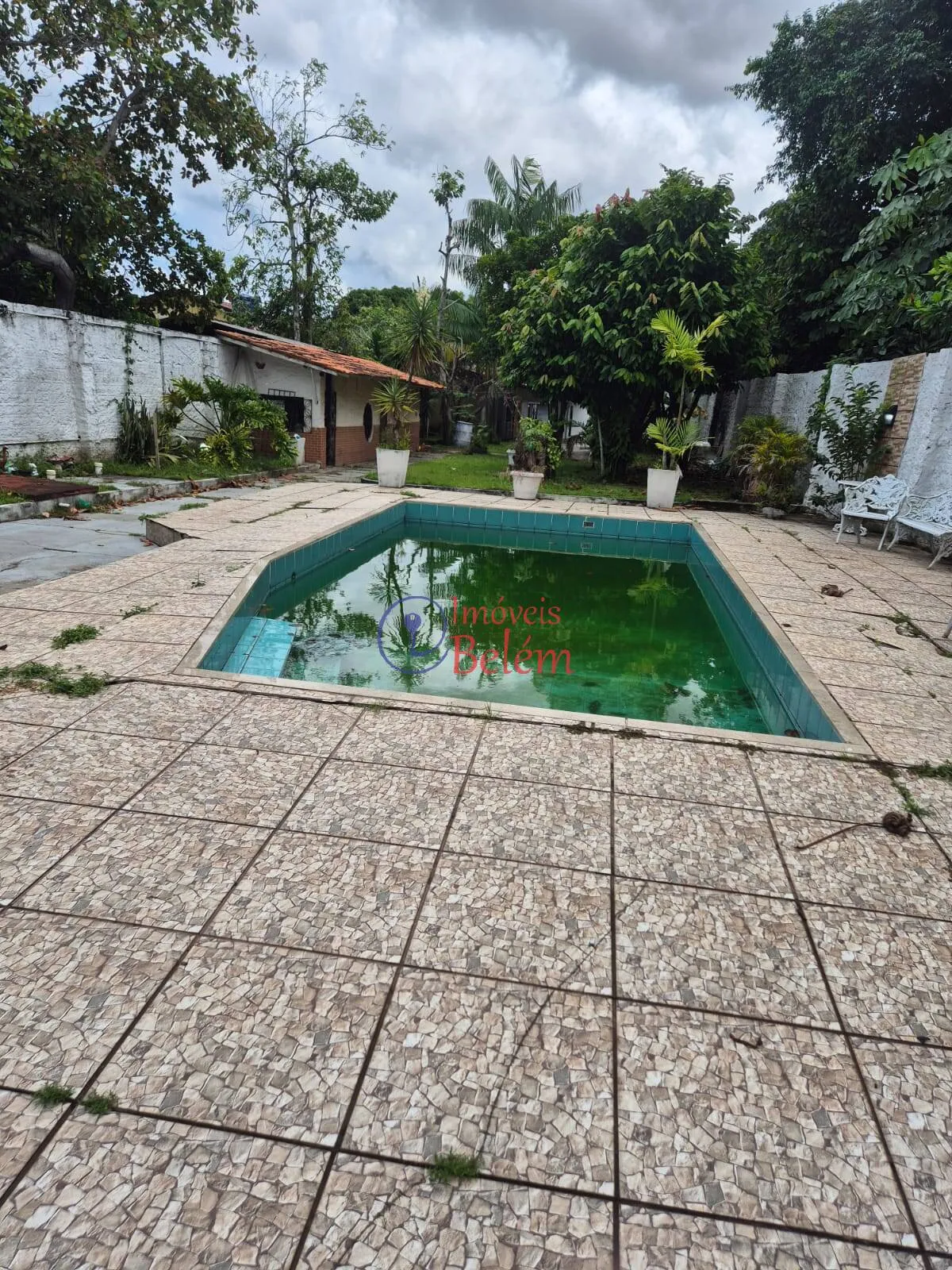 Imagem CASA DE ALTO PADRÃO À VENDA EM ICOARACI - 5 SUÍTES, PISCINA, ENERGIA SOLAR