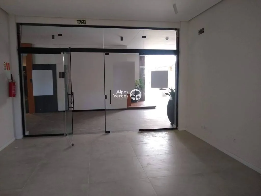 Imagem Vende-se sala comercial no centro de Canela- 68m2- Valor R$800,00
