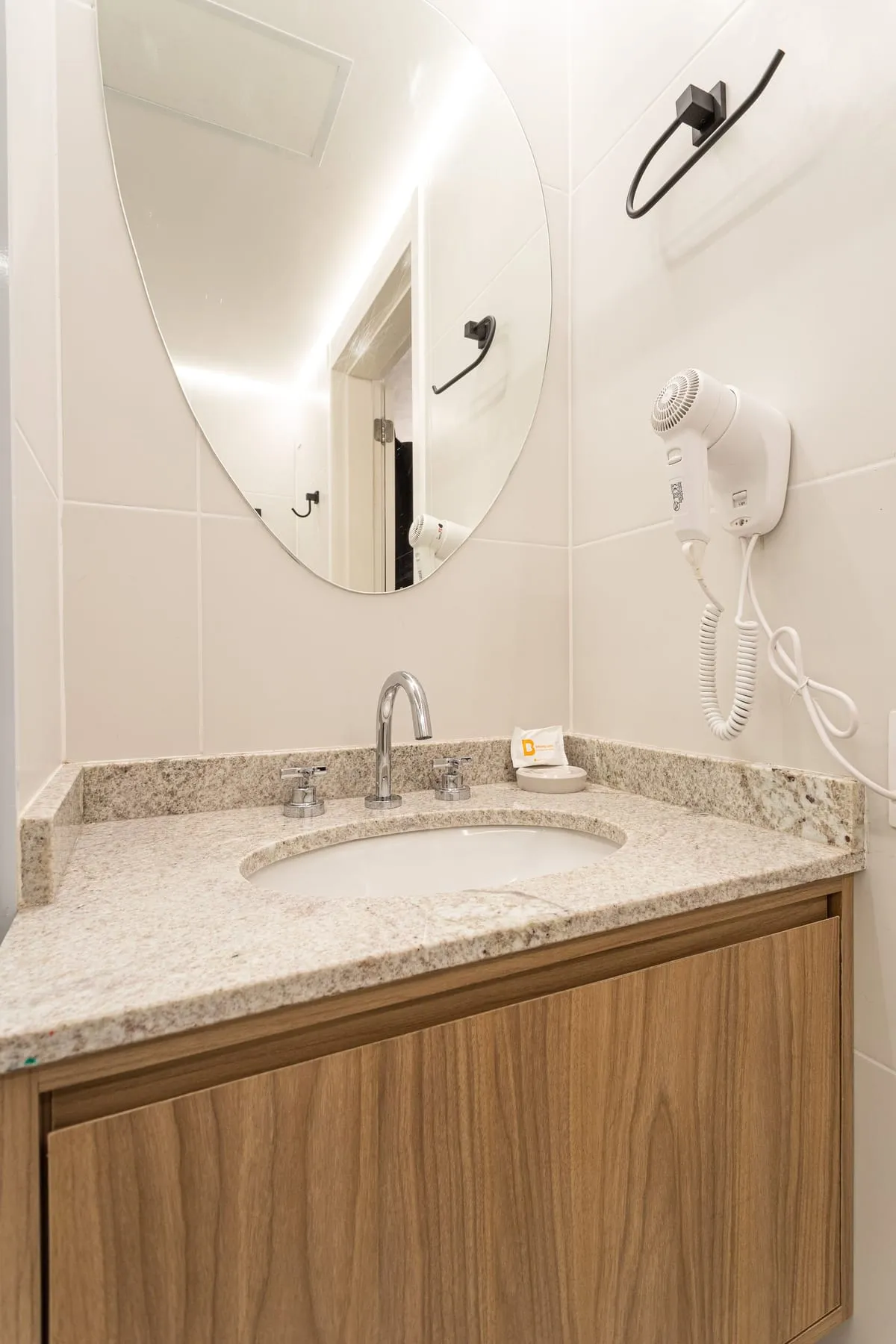 Imagem Apartamento com 1 Quarto para alugar, 22m² - Vila Mariana